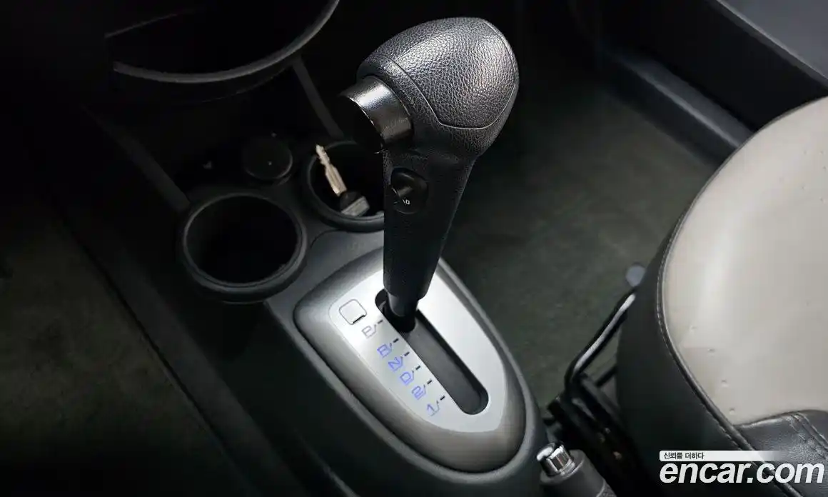 Chevrolet Spark 2011 1.0 автомат (гидро), фото 9
