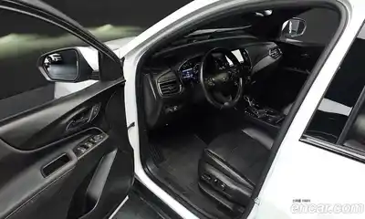 Chevrolet Equinox 2022 1.5 автомат (гидро), миниатюра 12
