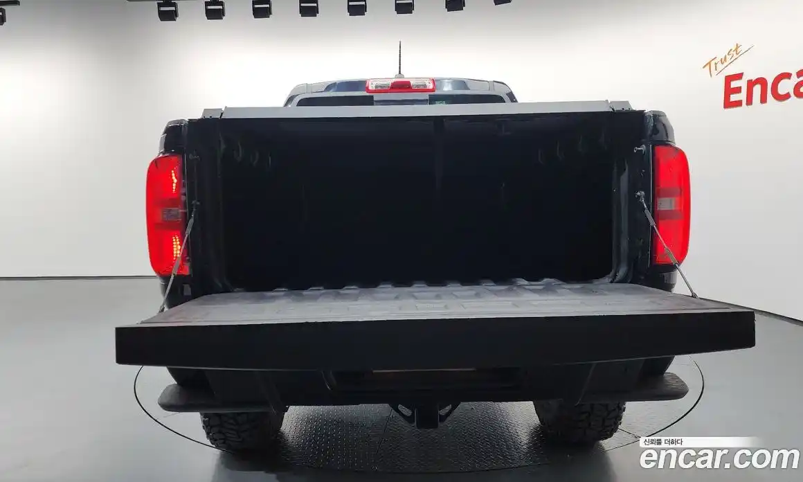 Chevrolet Colorado 2021 3.6 автомат (гидро), фото 21