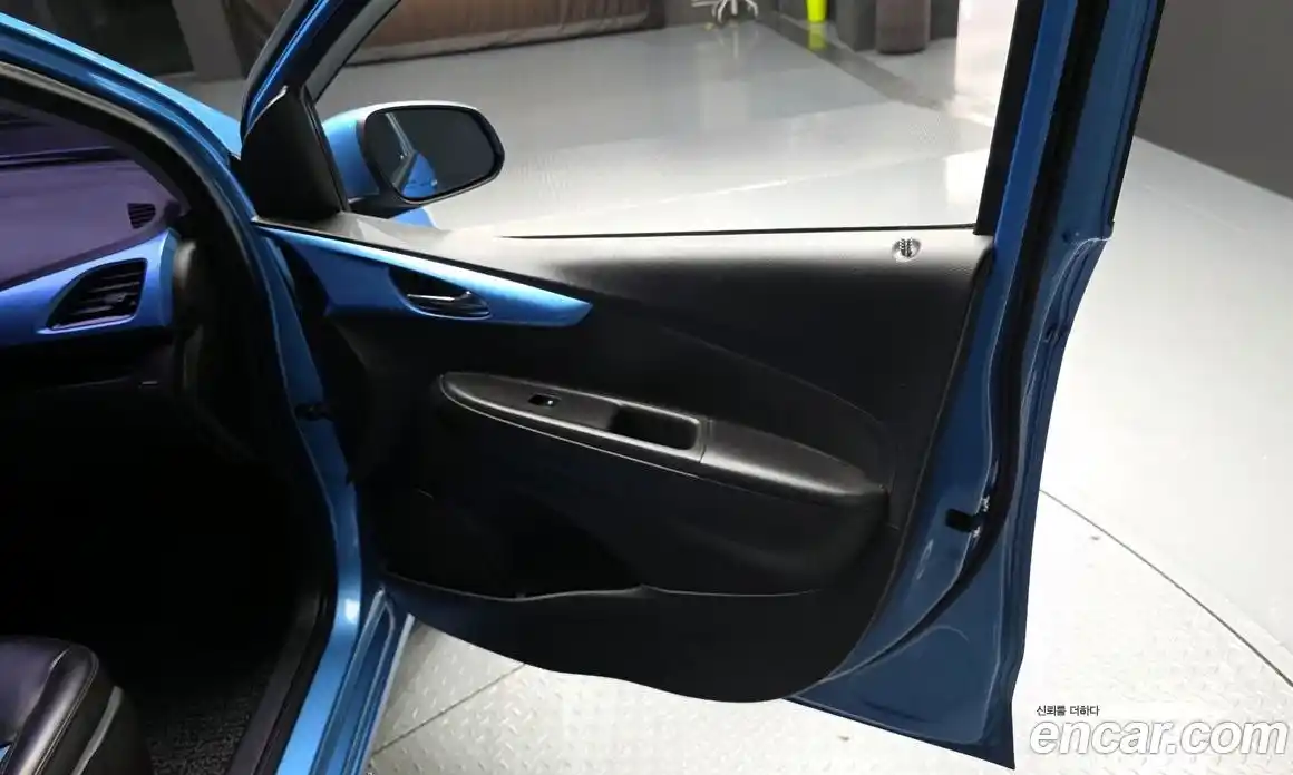 Chevrolet Spark 2015 1.0 автомат (гидро), фото 14