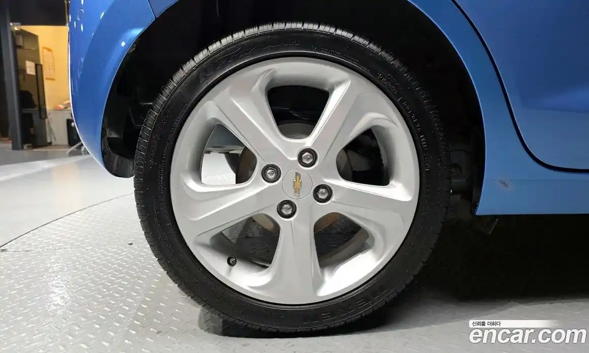 Chevrolet Spark 2015 1.0 автомат (гидро), фото 30