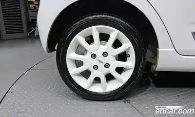 Chevrolet Spark 2015 1.0 гидро, миниатюра 5