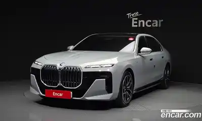 BMW 7 серия, 2025, 4 969 км