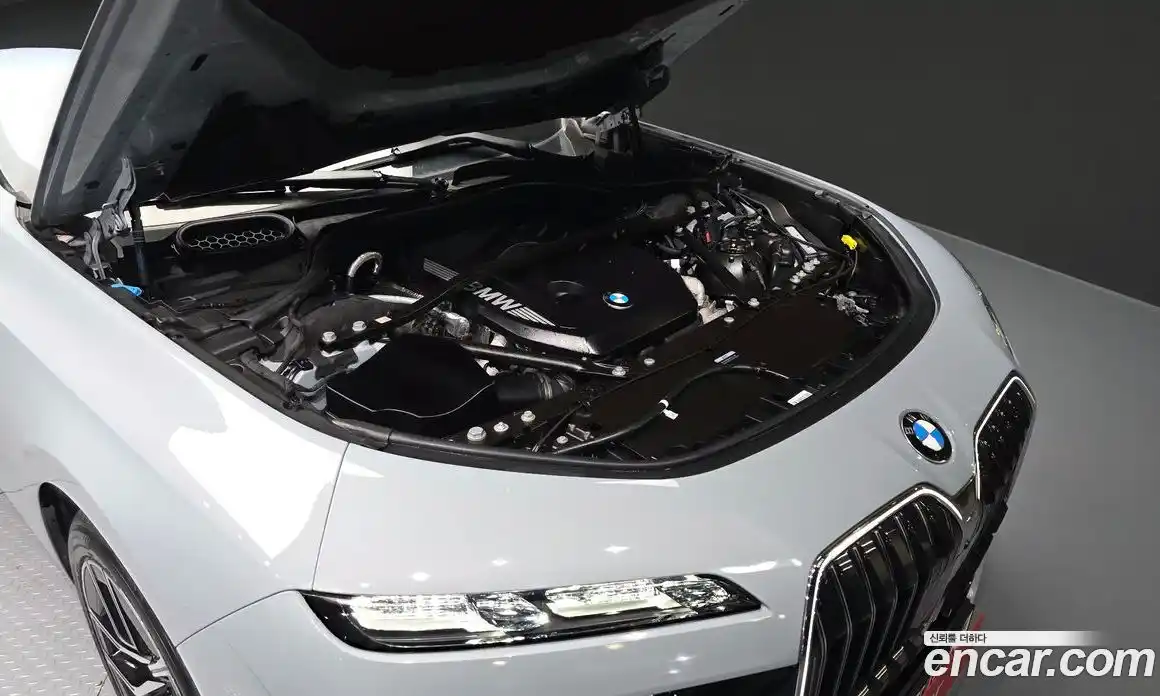 BMW 7 серия 2025 3.0 автомат (гидро), фото 6