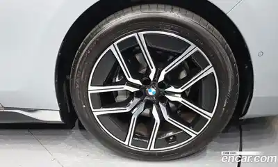 BMW 7 серия 2025 3.0 автомат (гидро), миниатюра 7