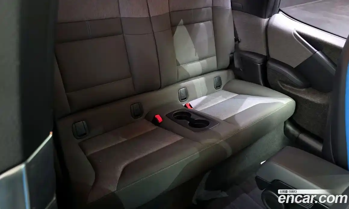 BMW i3 2015 автомат (гидро), фото 11