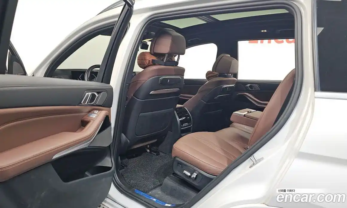 BMW X7 2022 3.0 автомат (гидро), фото 11