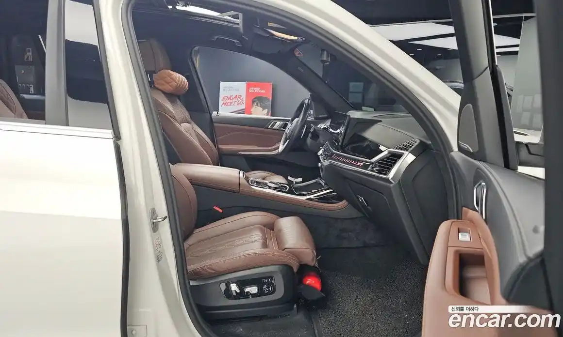BMW X7 2022 3.0 автомат (гидро), фото 12