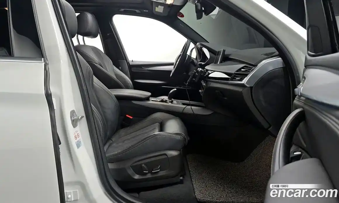 BMW X5 2018 3.0 автомат (гидро), фото 16