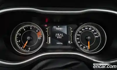 Jeep Cherokee 2017 2.4 автомат (гидро), миниатюра 11