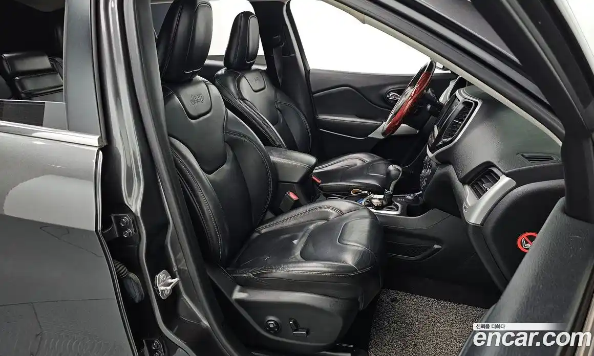 Jeep Cherokee 2017 2.4 автомат (гидро), фото 16