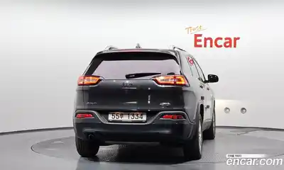 Jeep Cherokee 2017 2.4 автомат (гидро), миниатюра 4