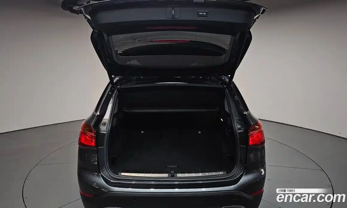 BMW X1 2022 2.0 автомат (гидро), фото 25