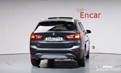 BMW X1 2022 2.0 автомат (гидро), миниатюра 3