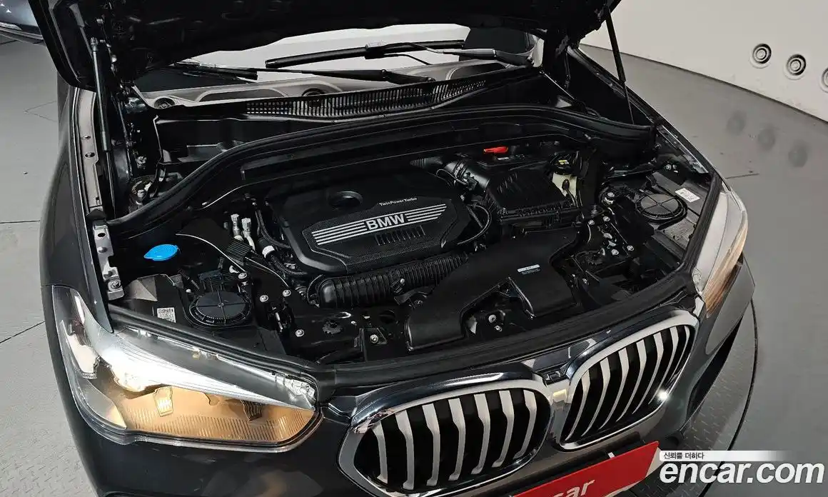 BMW X1 2022 2.0 автомат (гидро), фото 5