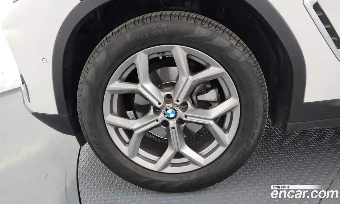 BMW X4 2022 2.0 автомат (гидро), фото 5