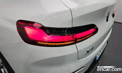 BMW X4 2022 2.0 автомат (гидро), миниатюра 9