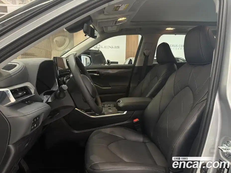 Toyota Highlander 2025 2.5 вариатор, фото 12