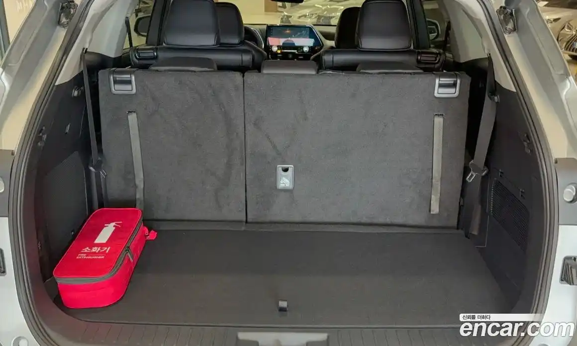 Toyota Highlander 2025 2.5 вариатор, фото 14