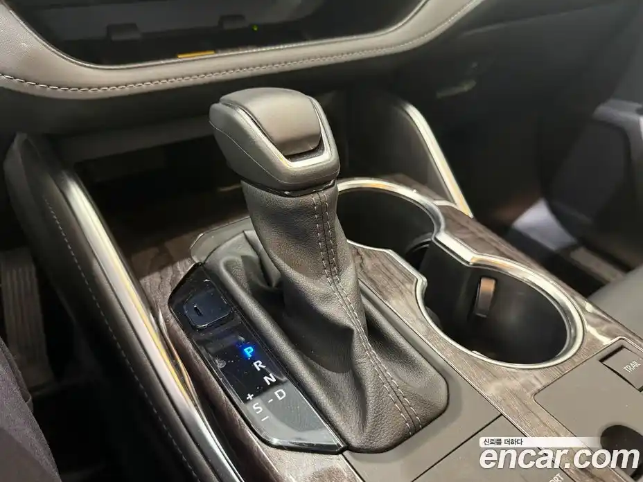 Toyota Highlander 2025 2.5 вариатор, фото 9