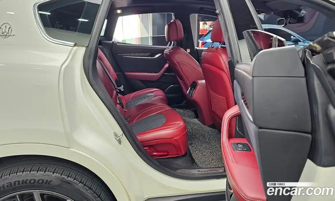 Maserati Levante 2019 3.0 гидро, фото 18
