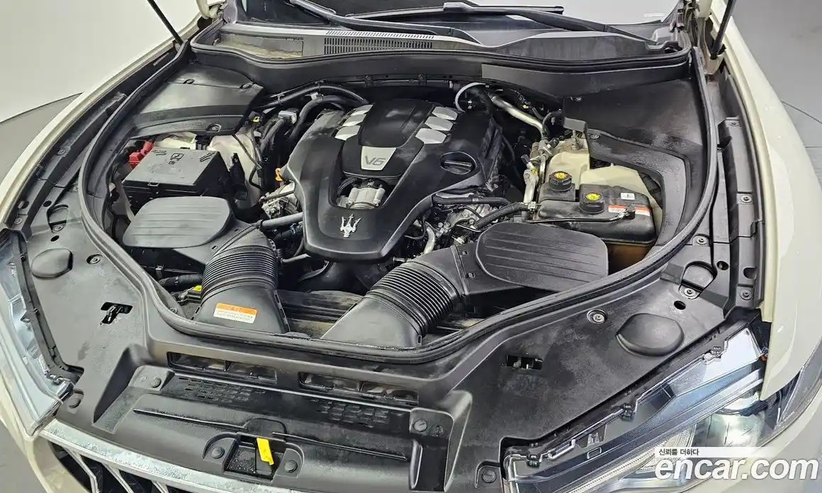 Maserati Levante 2019 3.0 гидро, фото 6