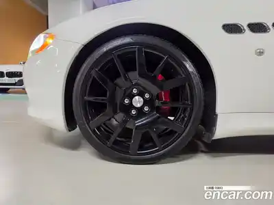 Maserati Quattroporte 2010 4.2 гидро, миниатюра 7