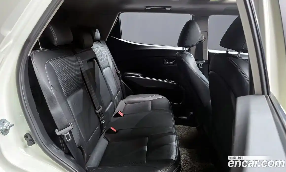 SsangYong TIBOLI 2017 1.6 автомат (гидро), фото 12