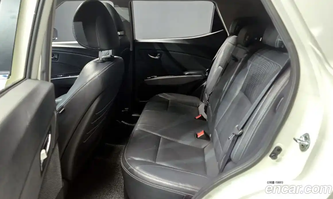 SsangYong TIBOLI 2017 1.6 автомат (гидро), фото 13