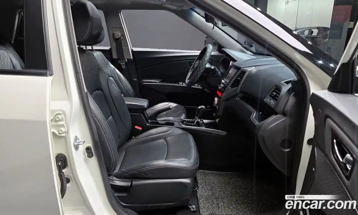 SsangYong TIBOLI 2017 1.6 автомат (гидро), фото 10