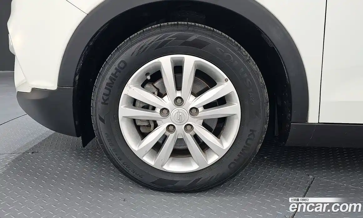 SsangYong TIBOLI 2015 1.6 автомат (гидро), фото 5