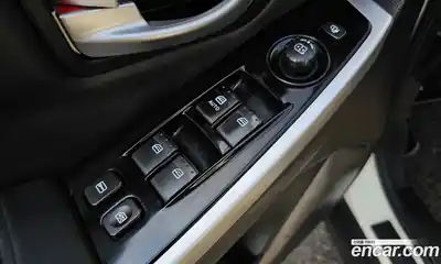 SsangYong Korando 2014 2.0 автомат (гидро), миниатюра 12