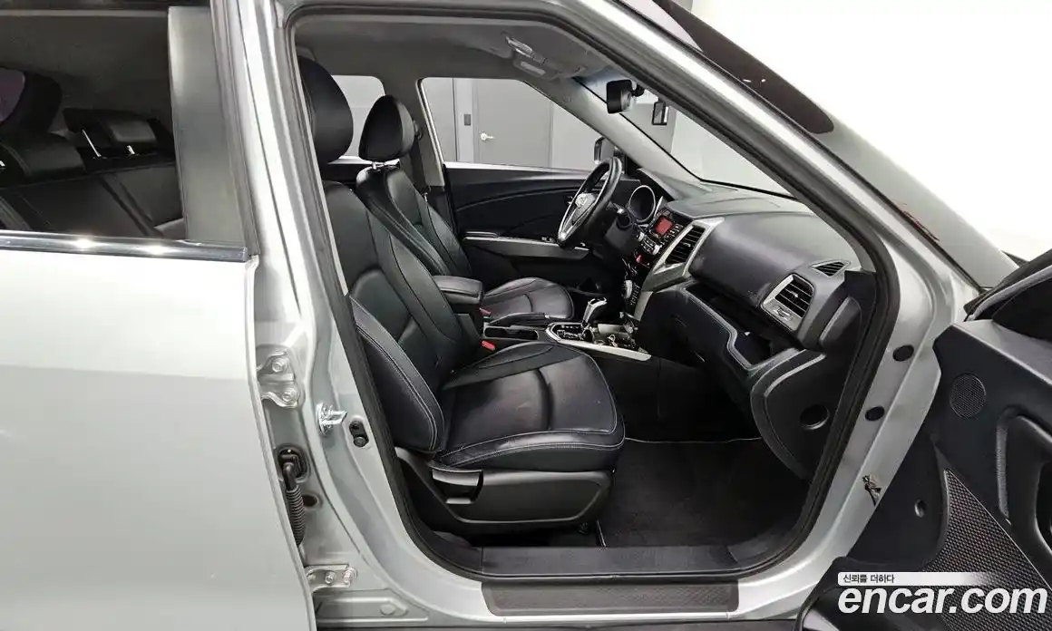 SsangYong TIBOLI 2016 1.6 автомат (гидро), фото 13
