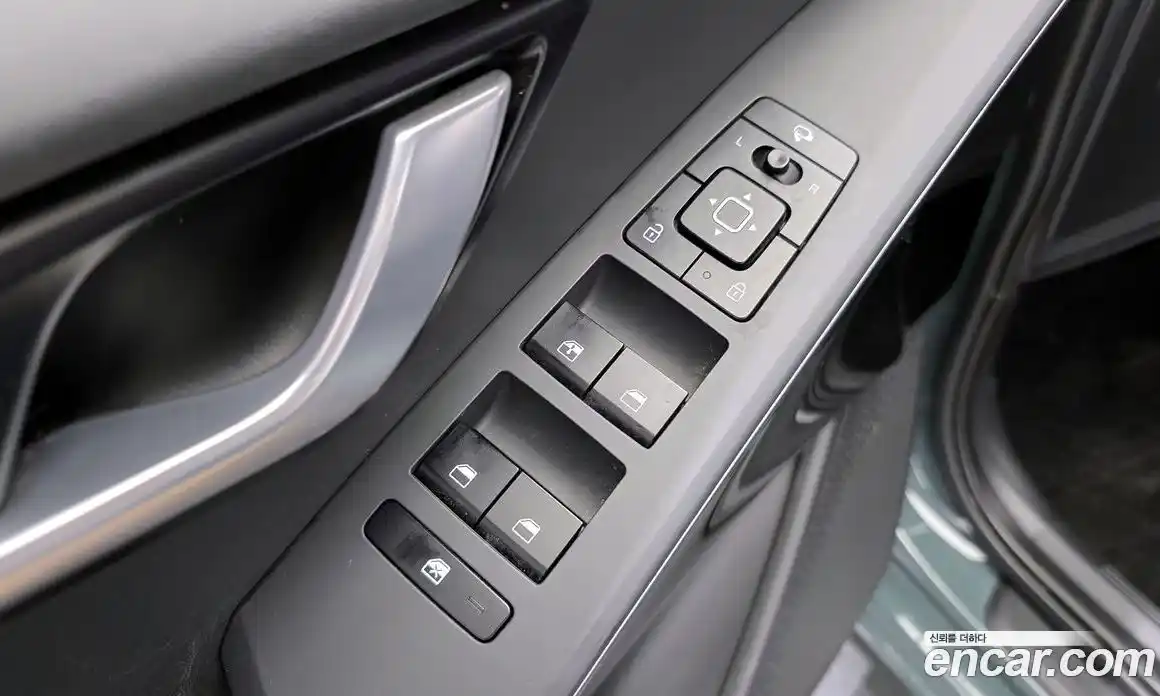 Kia Niro 2022 1.6 автомат (гидро), фото 14