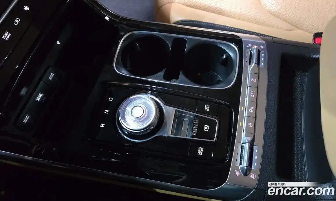 Kia Carnival 2021 2.2 автомат (гидро), фото 11