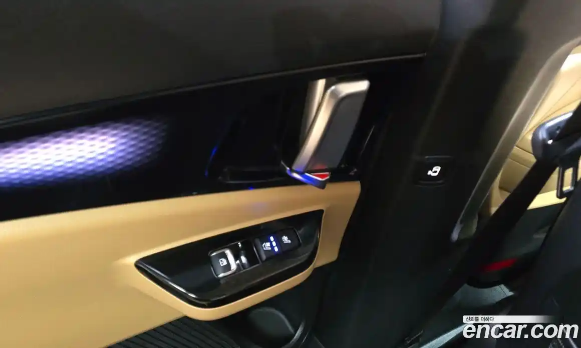 Kia Carnival 2021 2.2 автомат (гидро), фото 25
