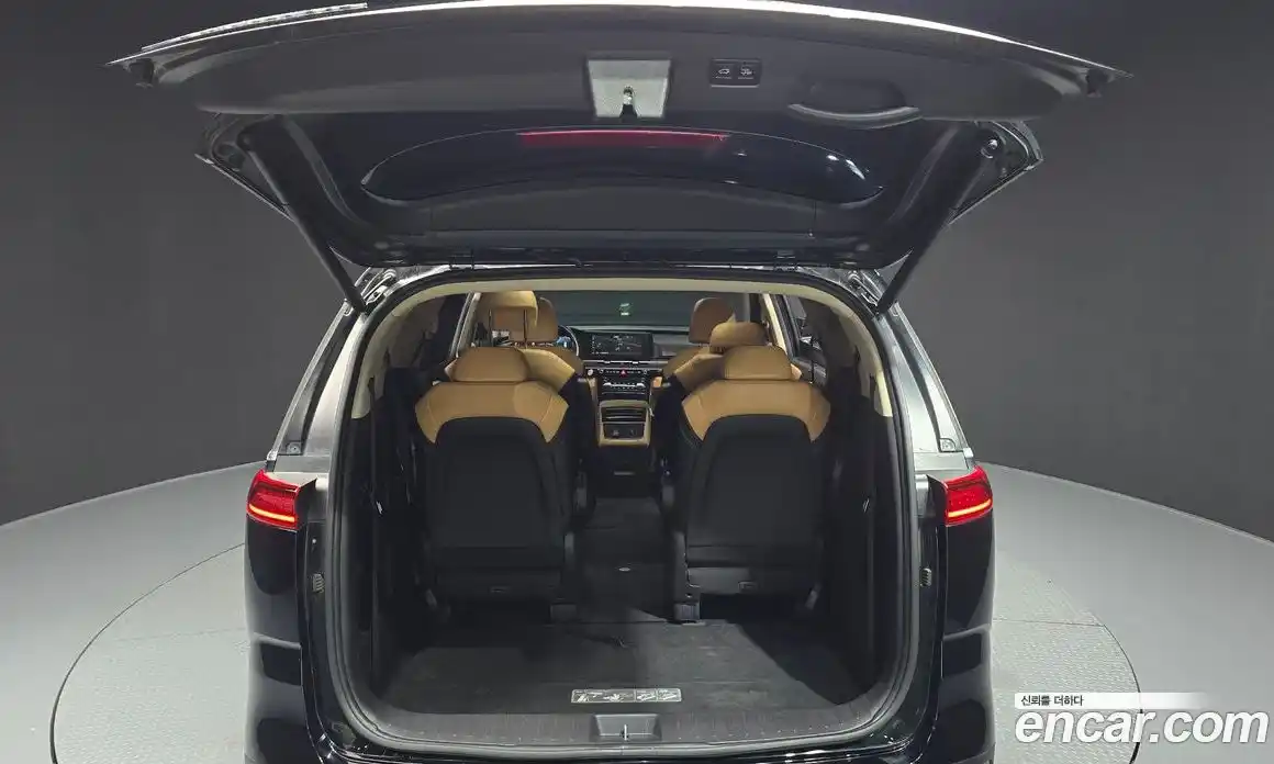 Kia Carnival 2021 2.2 автомат (гидро), фото 26