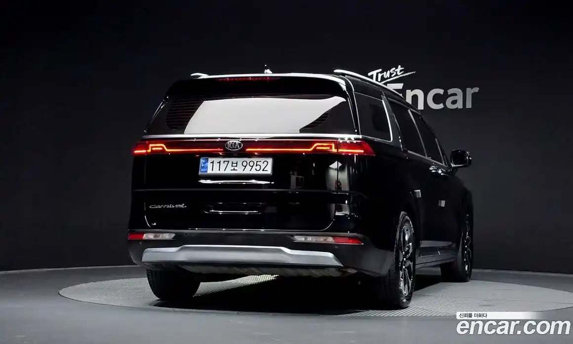 Kia Carnival 2021 2.2 автомат (гидро), фото 3