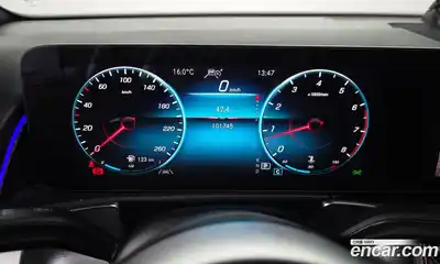 Mercedes-Benz GLB-Class 2021 2.0 гидро, миниатюра 10 Mercedes-Benz GLB-Class 2021 2.0 гидро, миниатюра 10