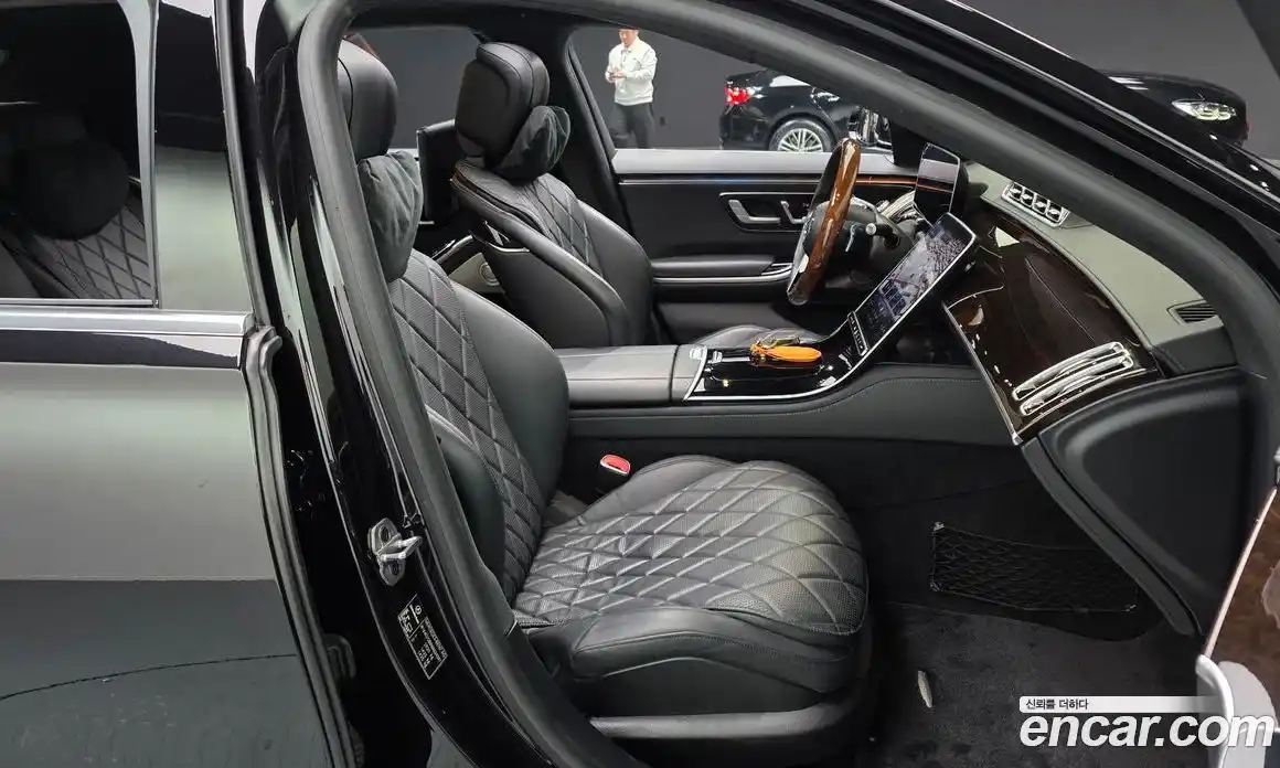 Mercedes-Benz S-Class 2021 4.0 гидро, фото 10 Mercedes-Benz S-Class 2021 4.0 гидро, фото 10