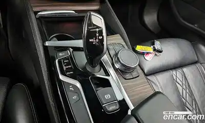 BMW 5 серия 2018 2.0 автомат (гидро), миниатюра 12