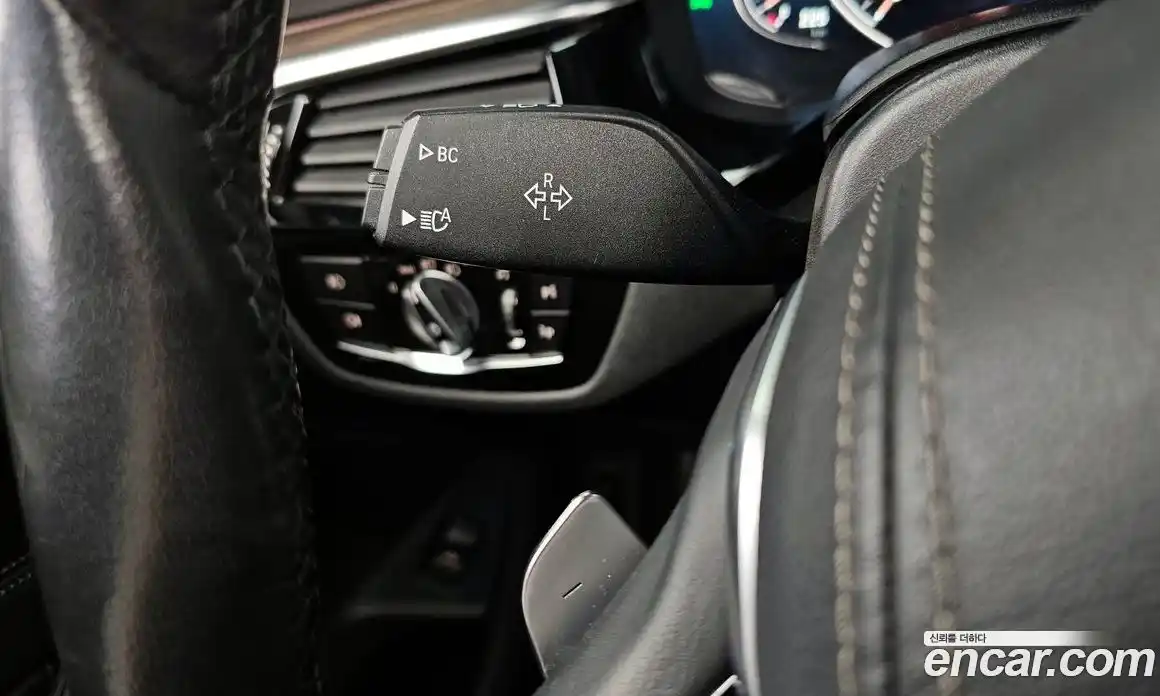 BMW 5 серия 2018 2.0 автомат (гидро), фото 27