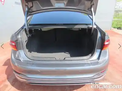 Volkswagen Jetta 2023 1.5 автомат (гидро), миниатюра 5