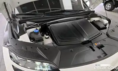 Genesis GV60 2021 0.1 автомат (гидро), миниатюра 6
