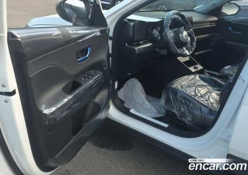 Hyundai Kona 2026 1.6 автомат (гидро), фото 4