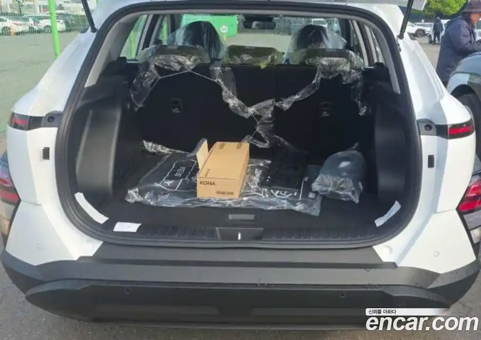 Hyundai Kona 2026 1.6 автомат (гидро), фото 8