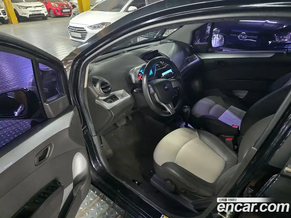 Chevrolet Spark 2013 1.0 автомат (гидро), фото 11
