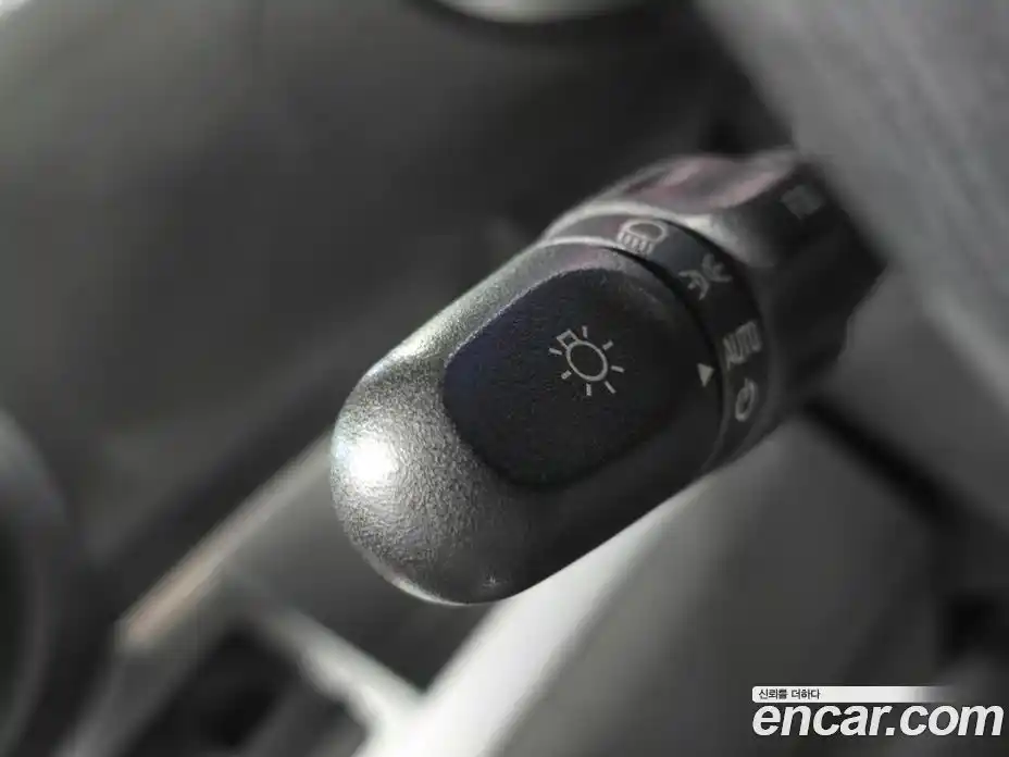 Chevrolet Spark 2013 1.0 автомат (гидро), фото 13