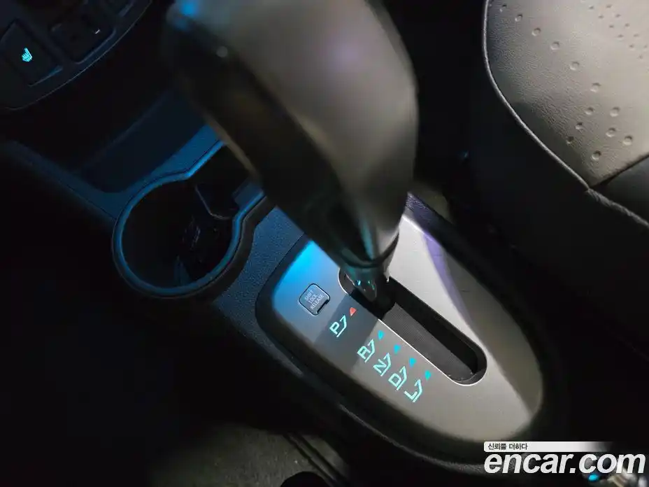 Chevrolet Spark 2013 1.0 автомат (гидро), фото 10