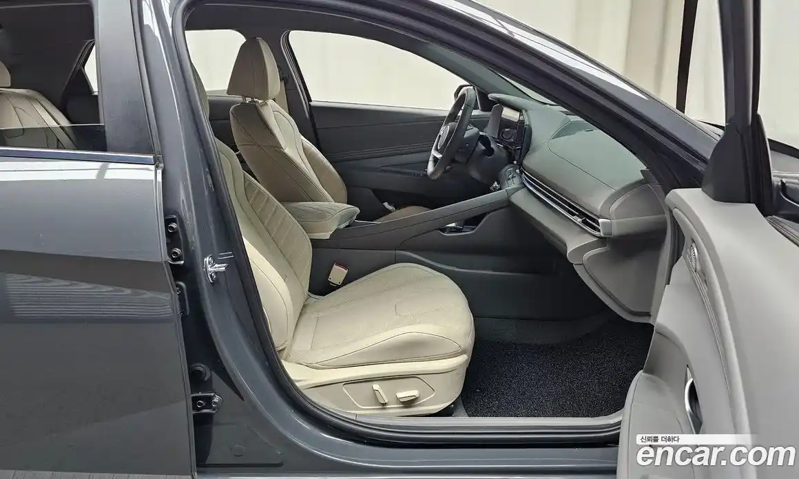 Hyundai Avante 2025 1.6 автомат (гидро), фото 17